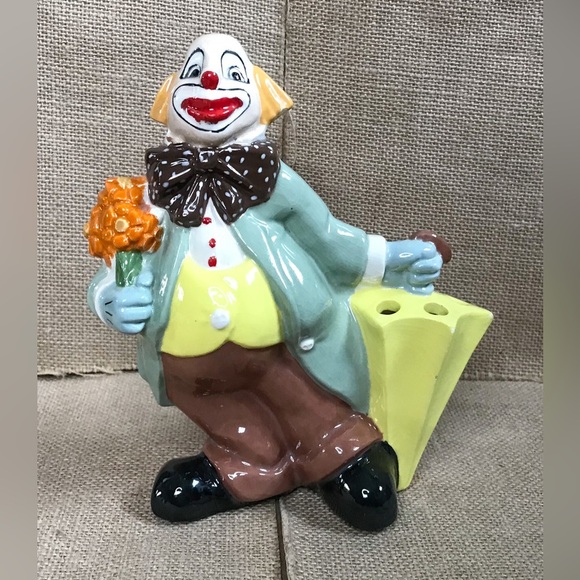 Vintage Ceramic Clown with Umbrella Flower Frog Figure Whimsical Colorful Retro - Picture 1 of 9